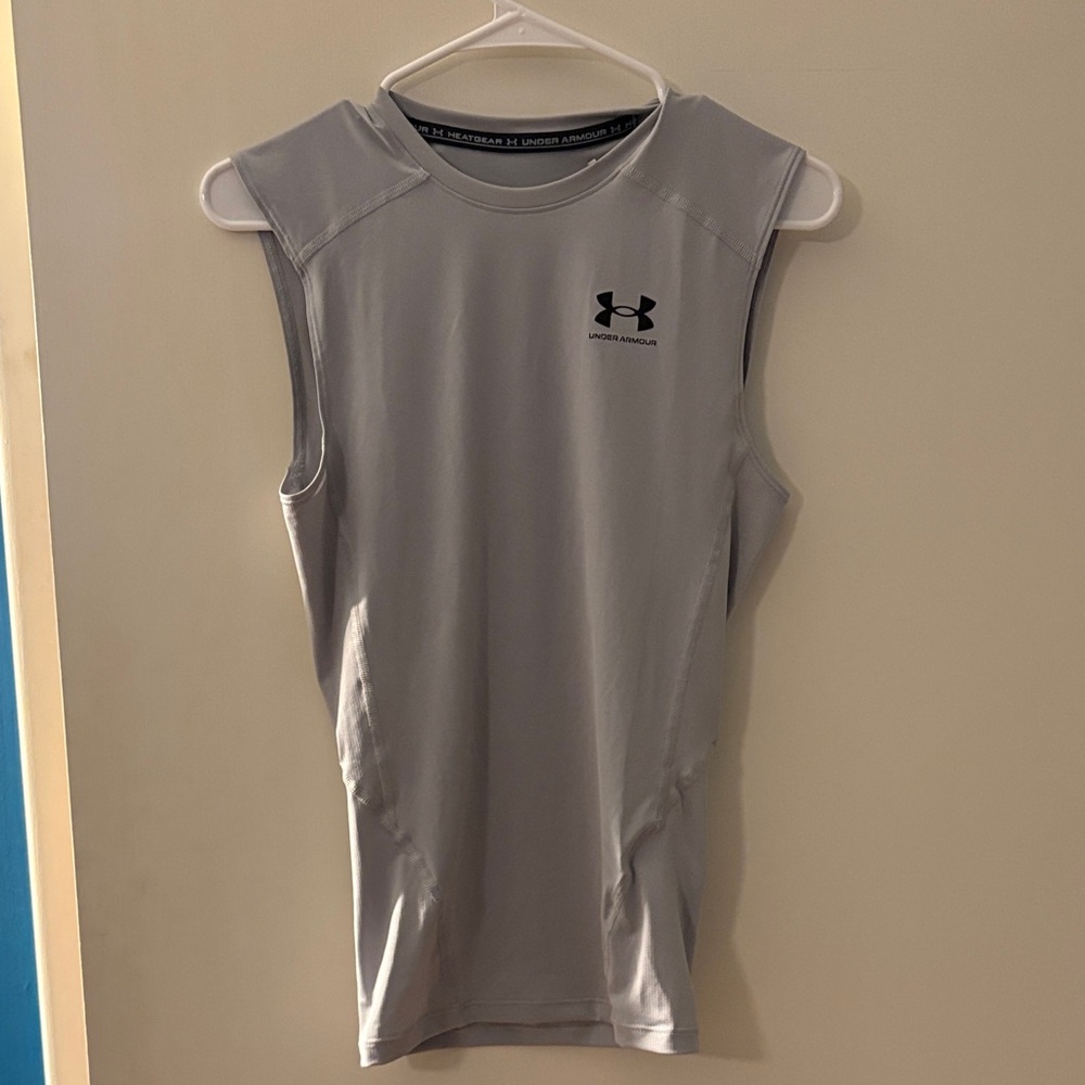 NWT men’s small Under Armour HeatGear compression tank